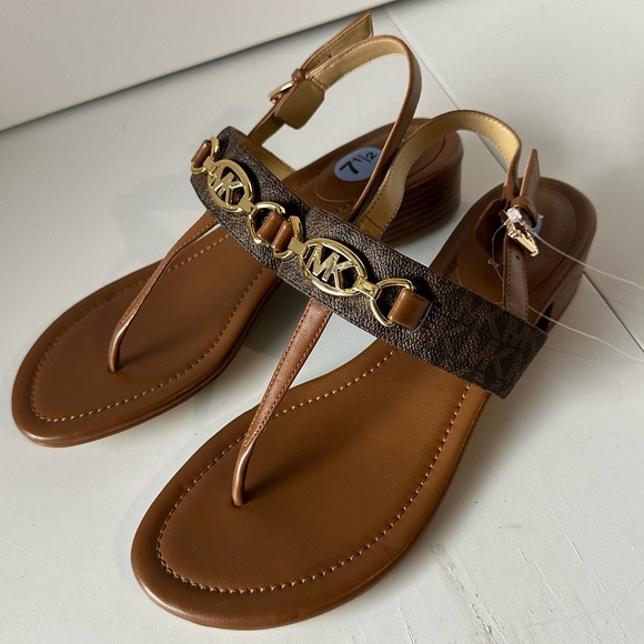 Michael Kors Signature HELENE Thong Block Sandals Brown Size 7.5 - Picture 1 of 10